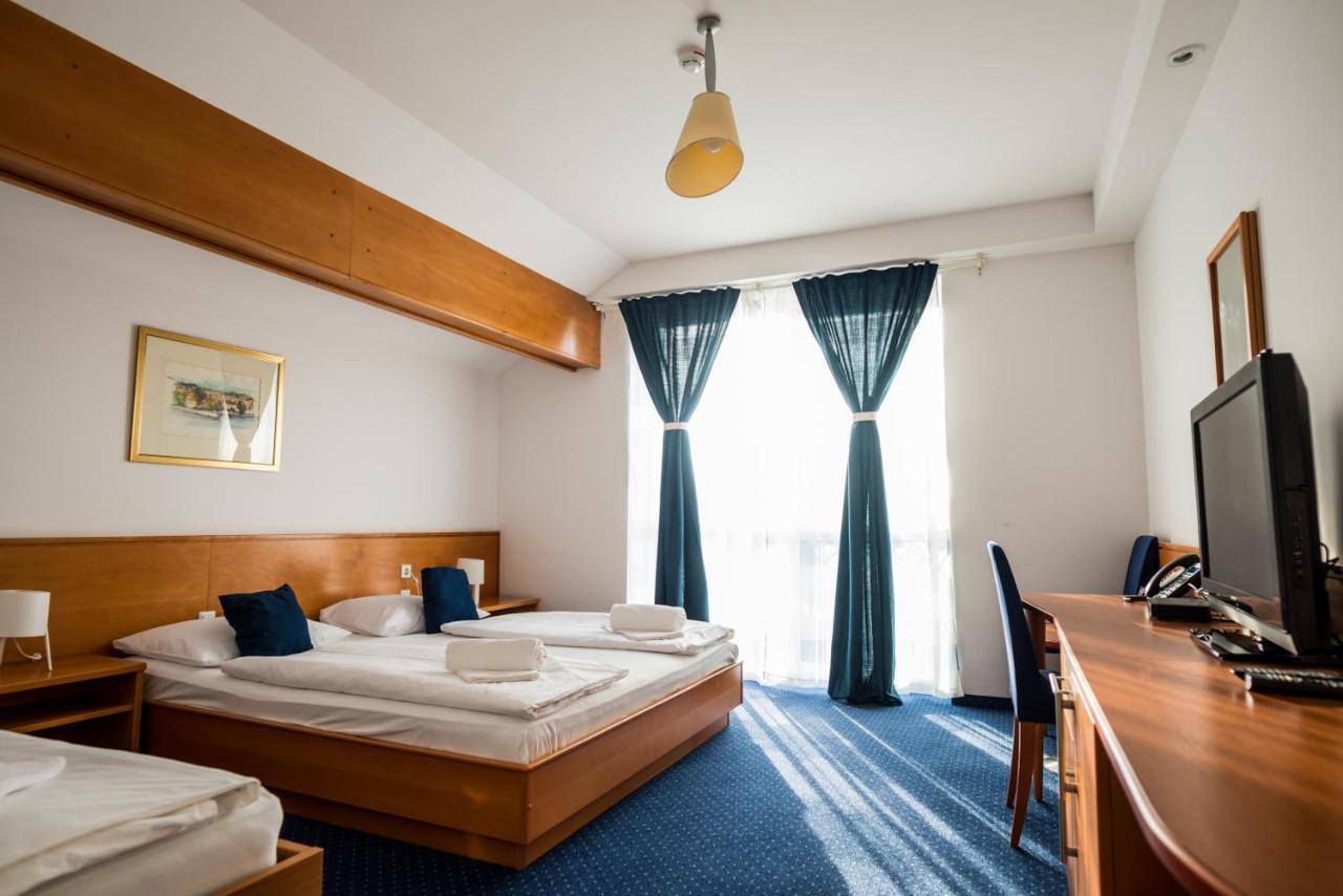 Maribor Inn Hotel Esterno foto